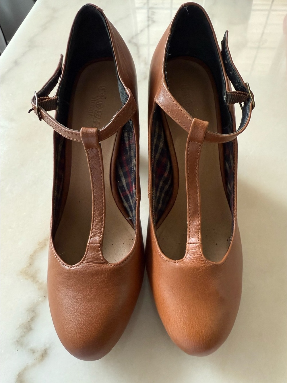 Classic T-Strap Leather Pumps - Brown